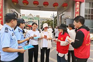 六年前今天范迪克加盟利物浦，转会费创世界足坛纪录